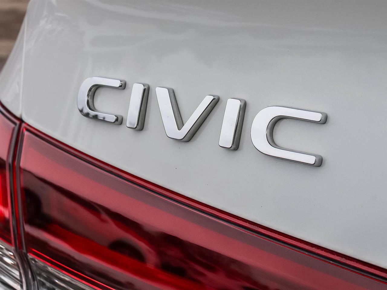 2025 Honda Civic Hybrid Sport Touring Photo