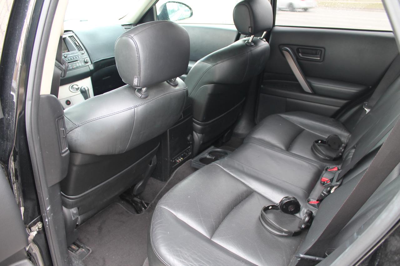 2005 Infiniti FX35  Photo