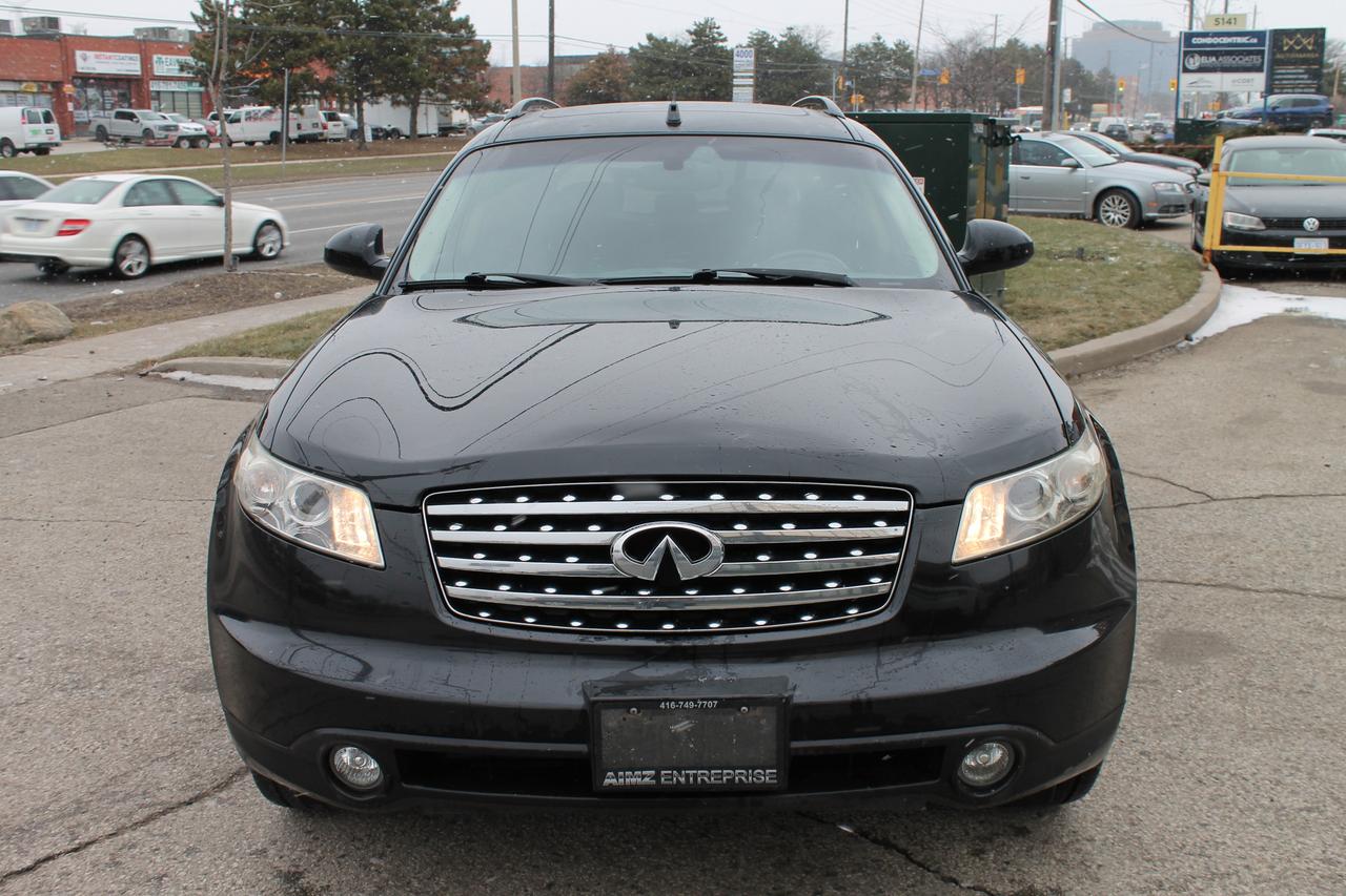 2005 Infiniti FX35  Photo