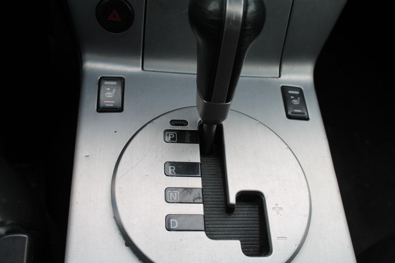 2005 Infiniti FX35  Photo