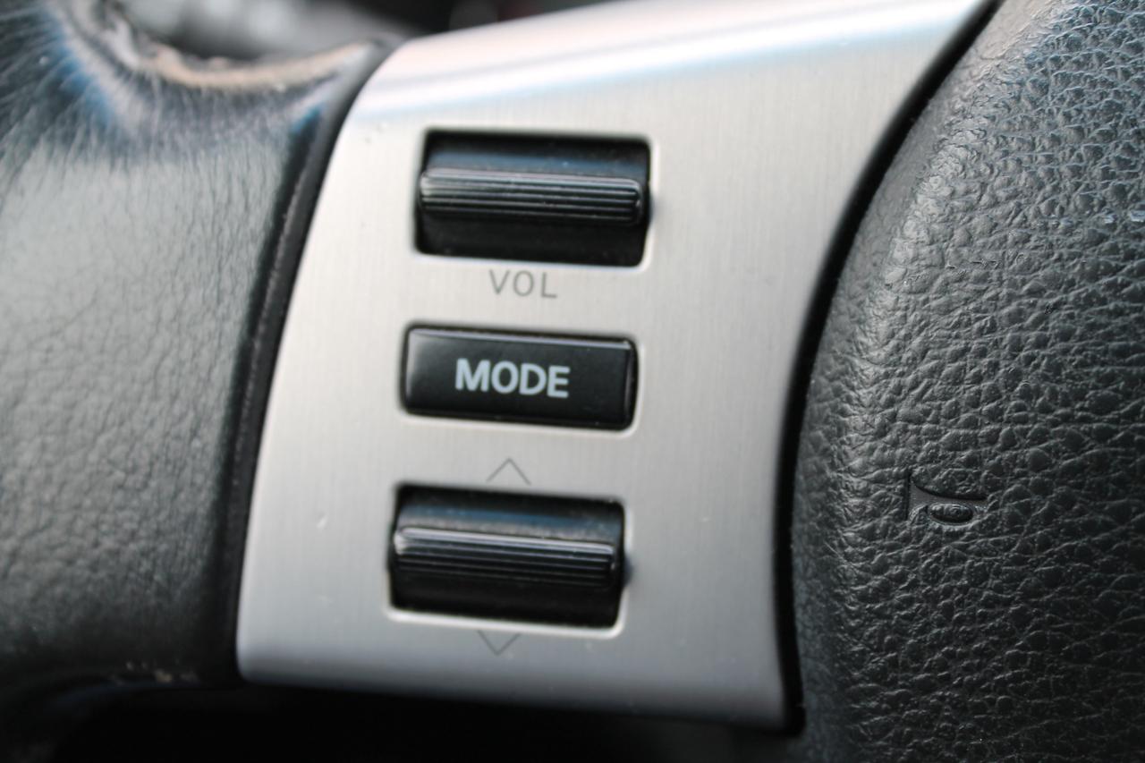 2005 Infiniti FX35  Photo