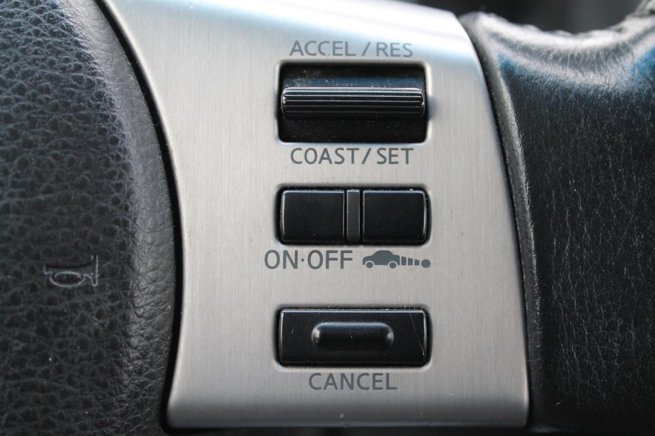 2005 Infiniti FX35  Photo