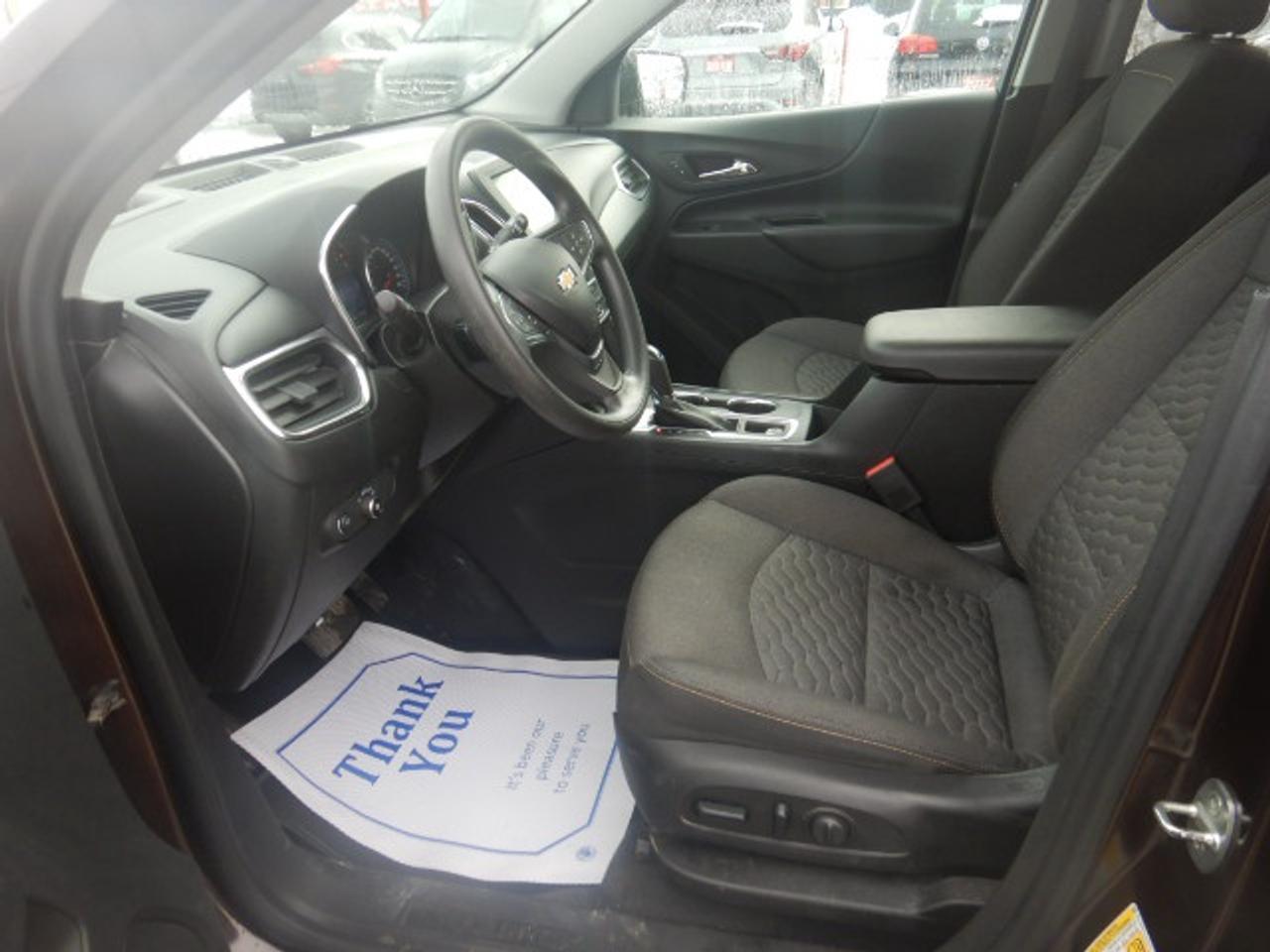 2020 Chevrolet Equinox LT Photo