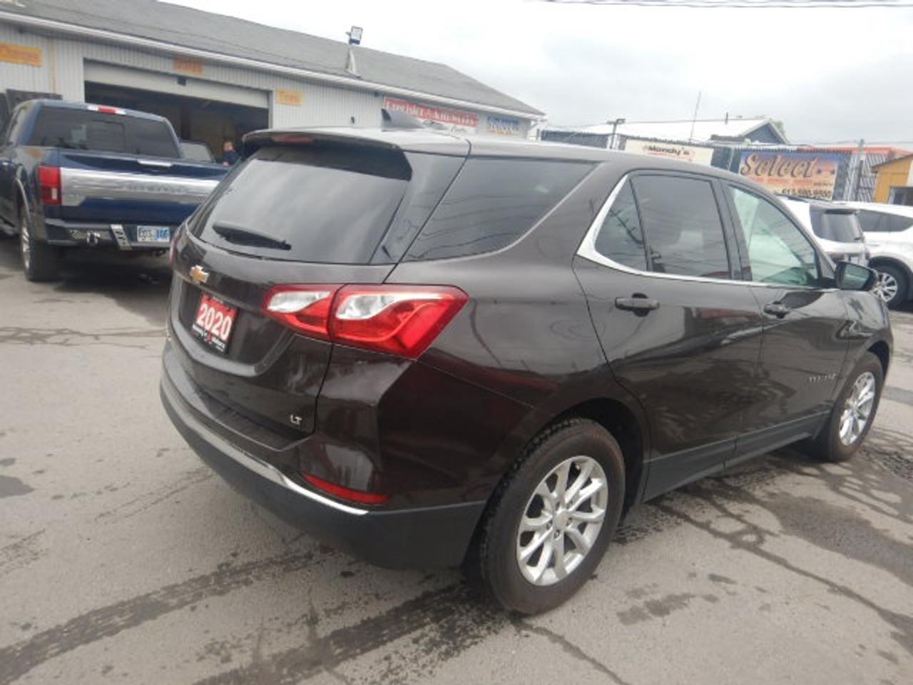 2020 Chevrolet Equinox LT Photo4