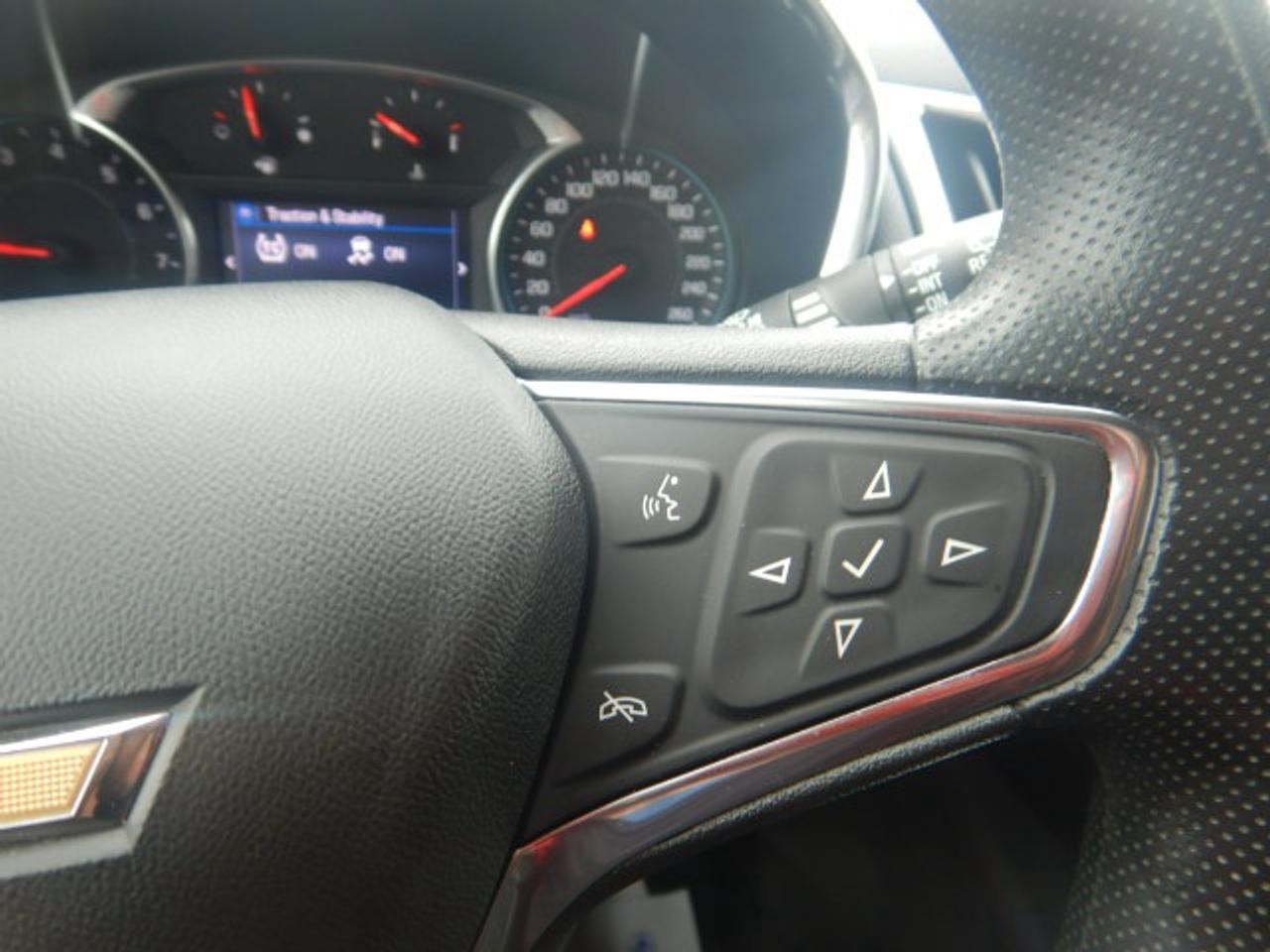 2020 Chevrolet Equinox LT Photo
