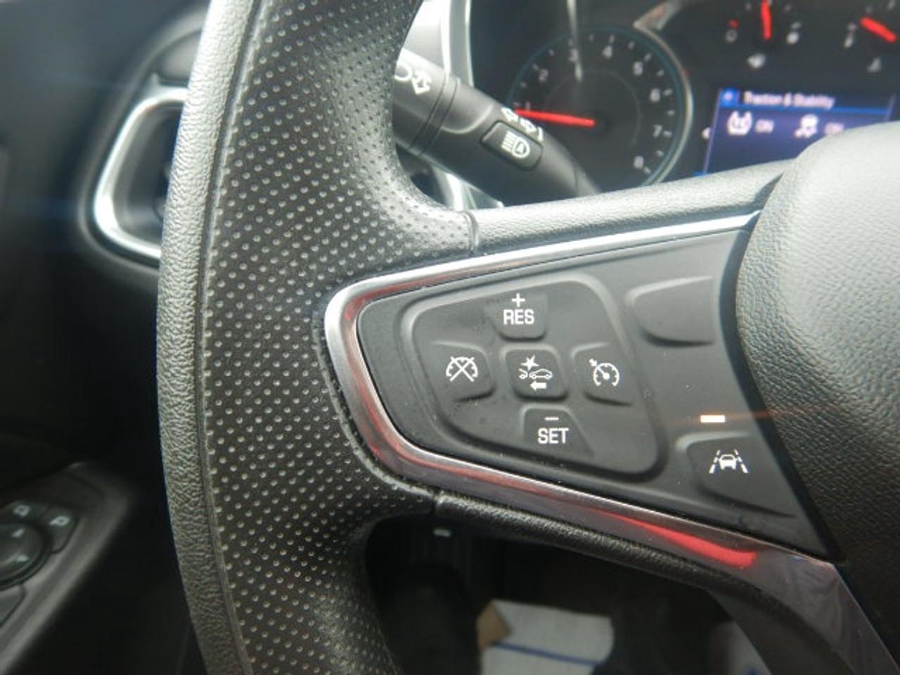 2020 Chevrolet Equinox LT Photo