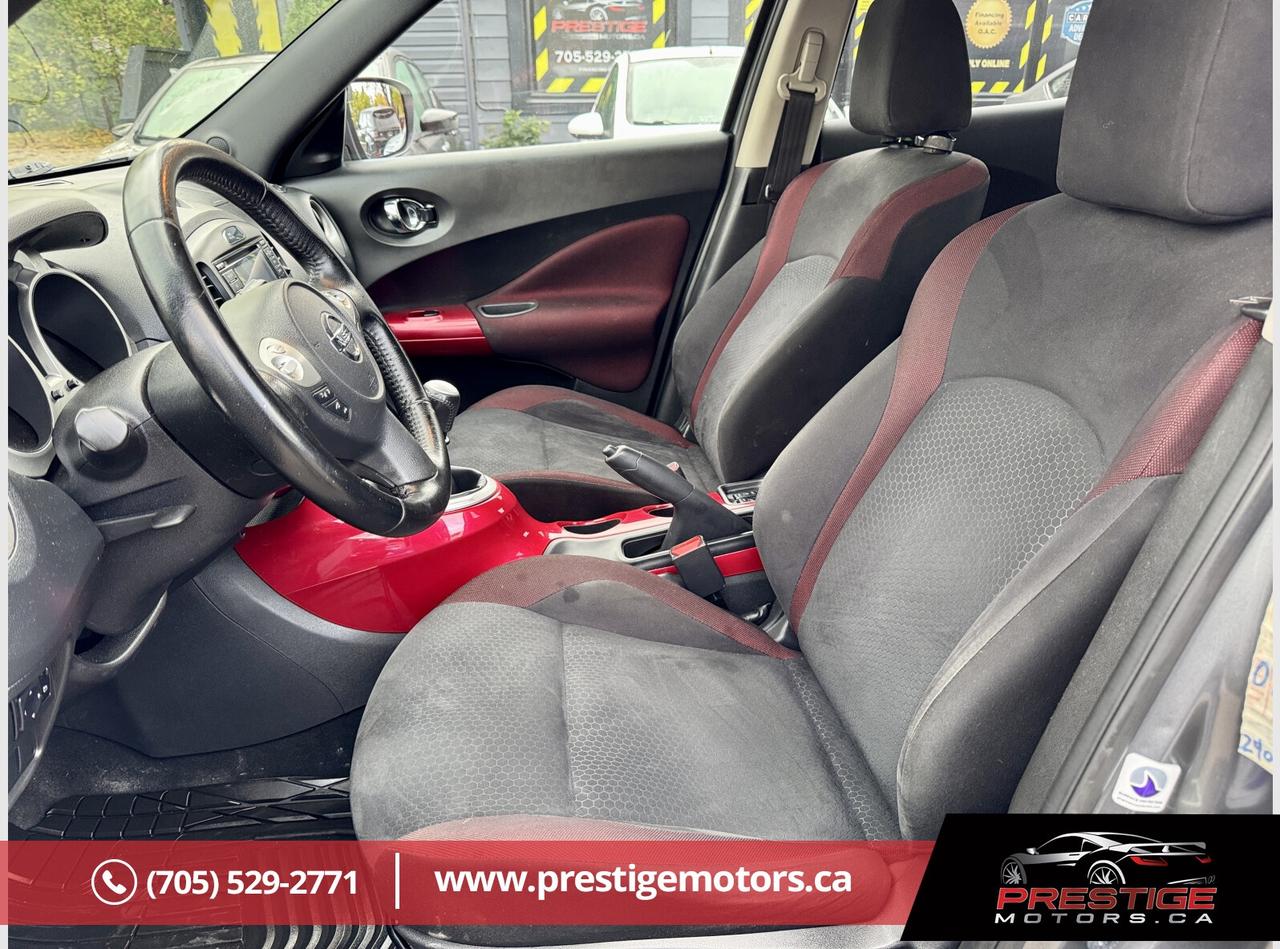 2016 Nissan Juke S Photo