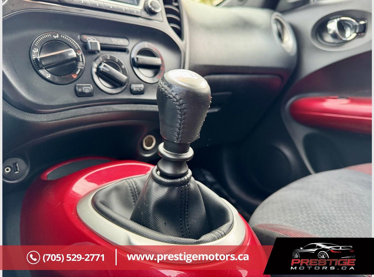 2016 Nissan Juke S Photo