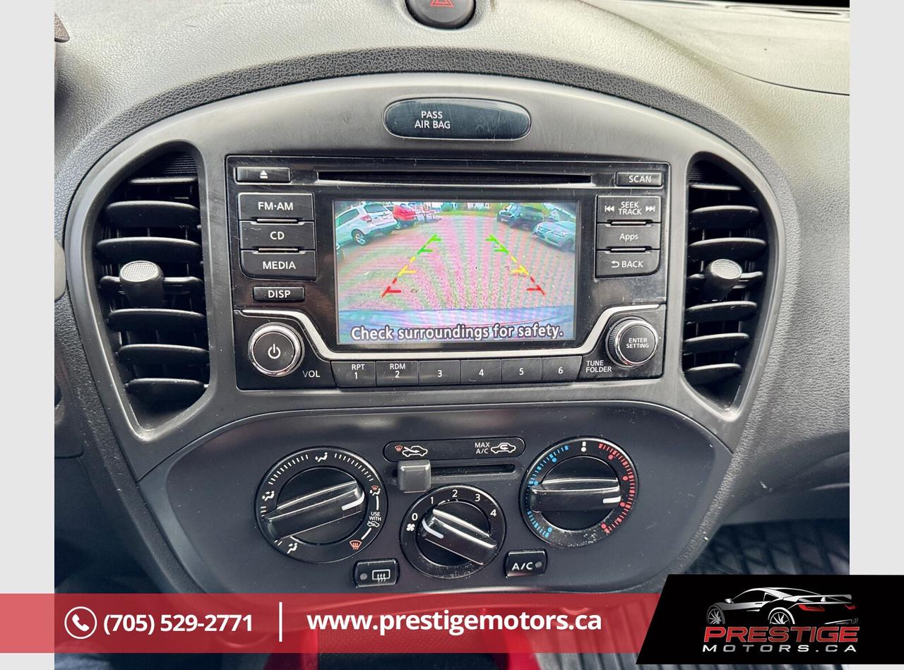 2016 Nissan Juke S Photo