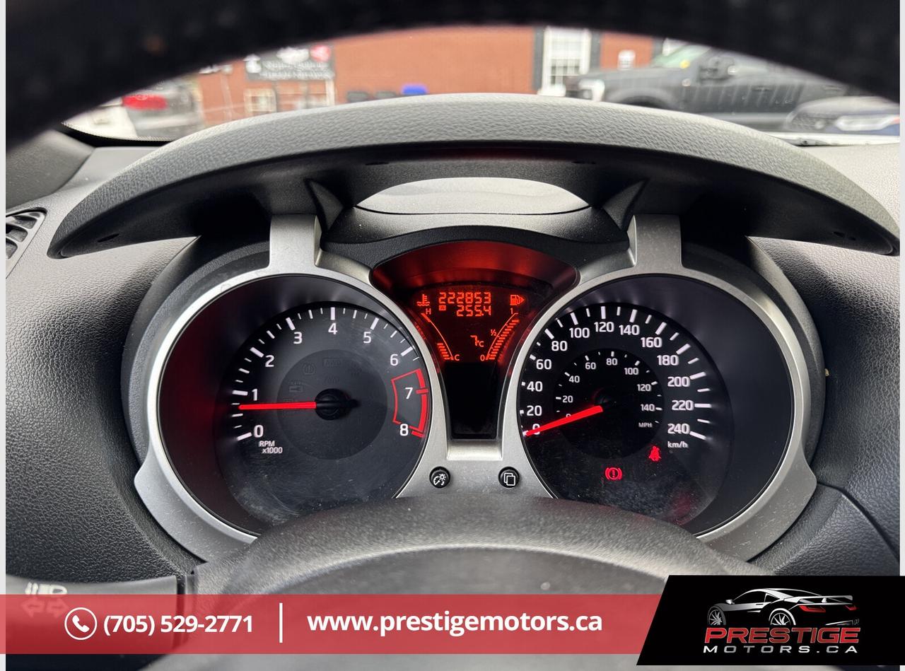 2016 Nissan Juke S Photo