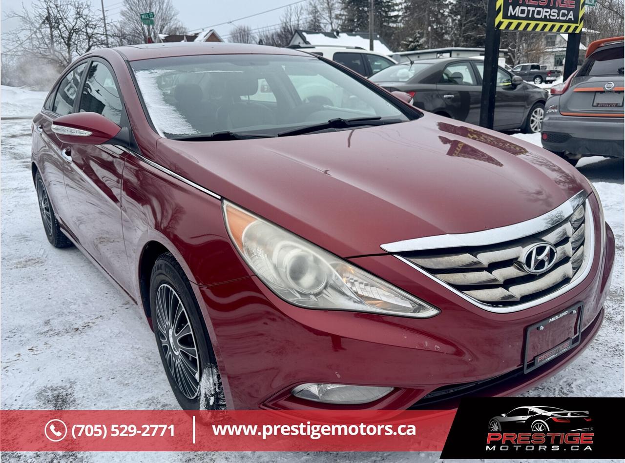 2011 Hyundai Sonata SE Photo