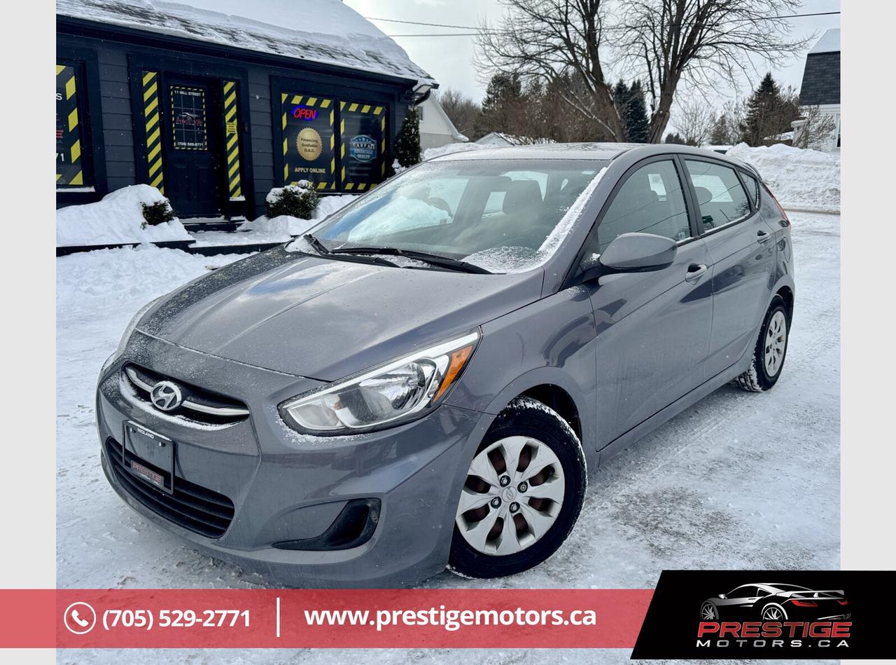 2016 Hyundai Accent SE Photo