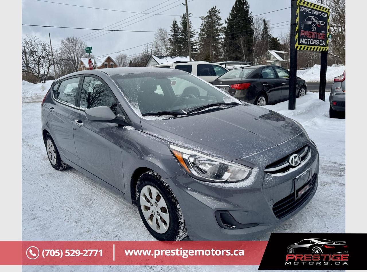 2016 Hyundai Accent SE Photo