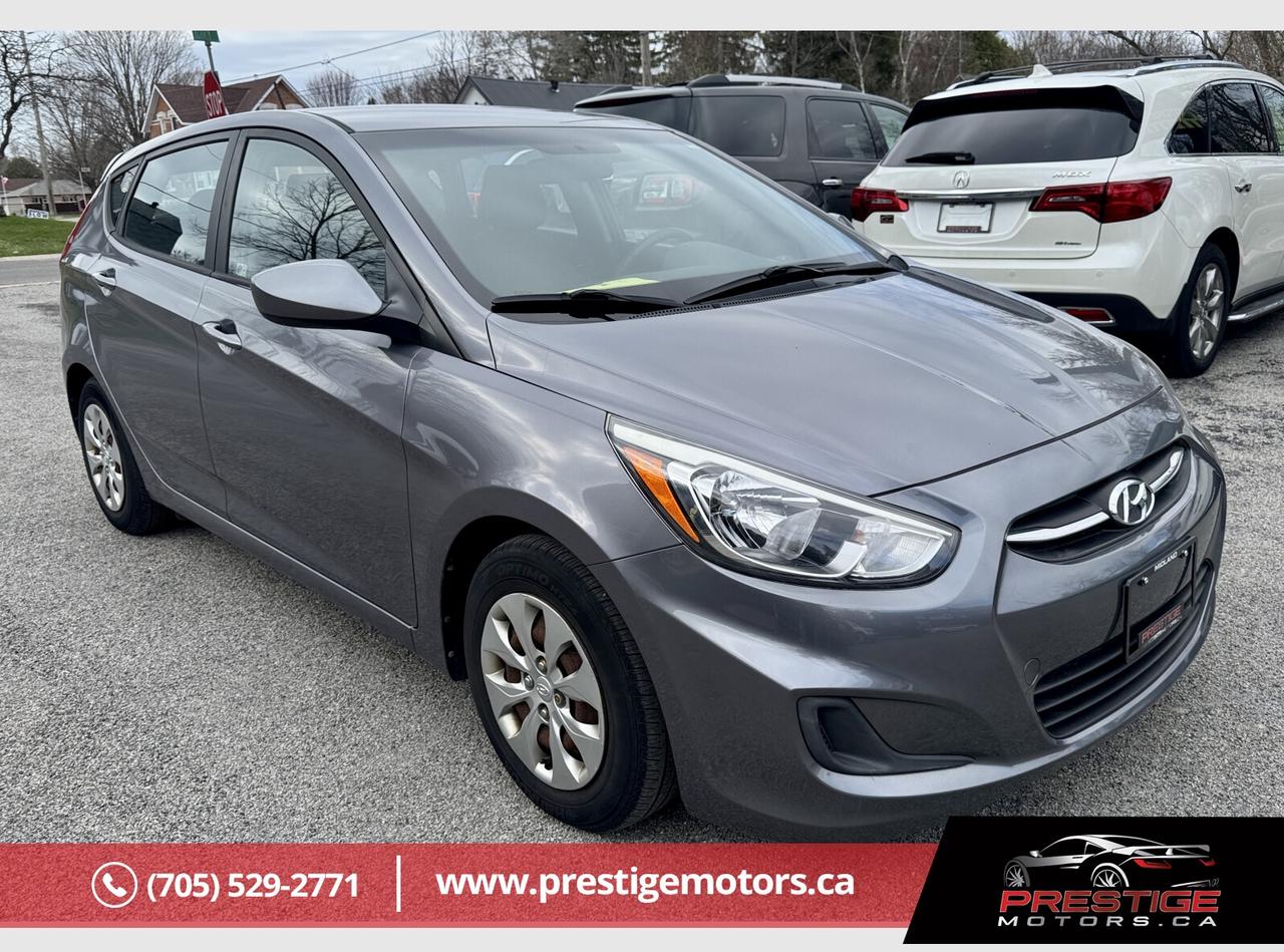 2016 Hyundai Accent SE Photo