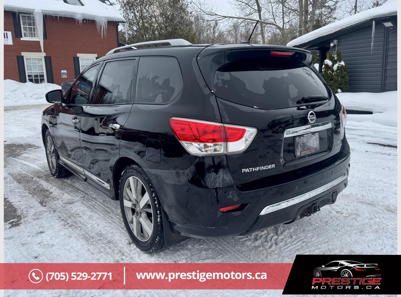 2013 Nissan Pathfinder SV Photo2