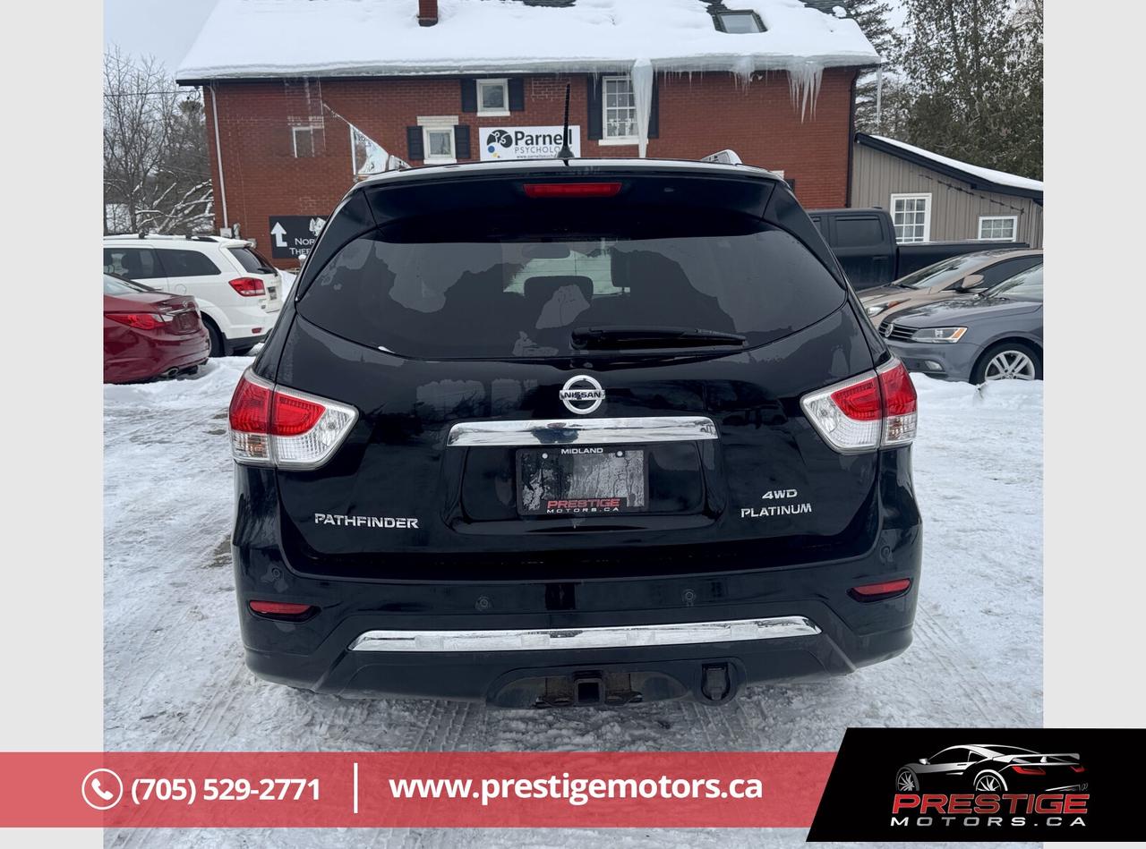 2013 Nissan Pathfinder SV Photo3