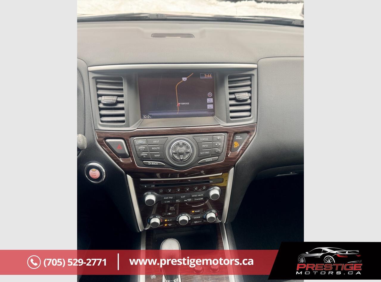 2013 Nissan Pathfinder SV Photo