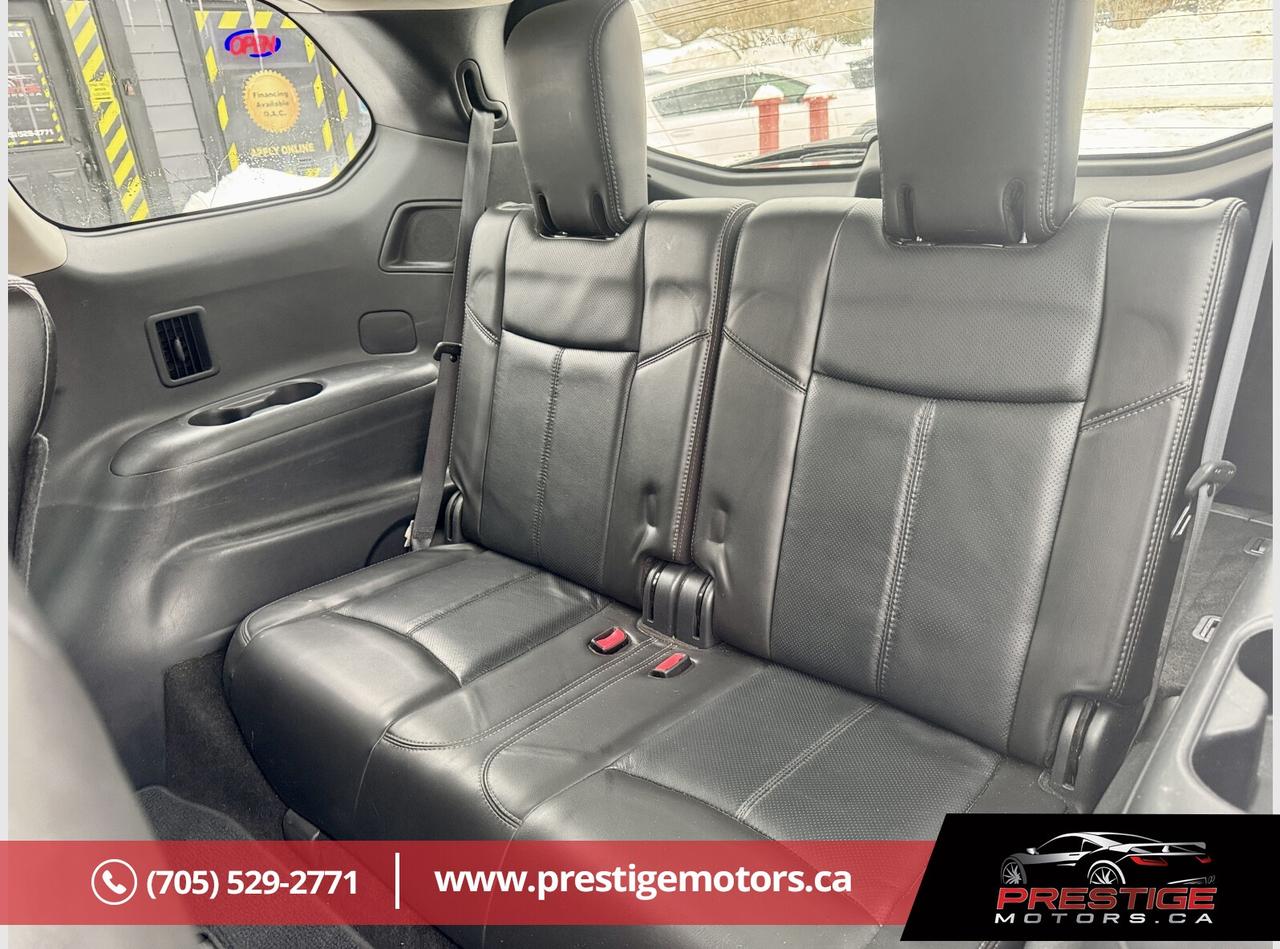 2013 Nissan Pathfinder SV Photo