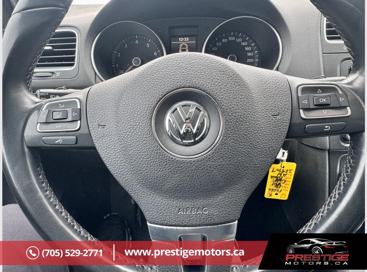 2010 Volkswagen Golf  Photo