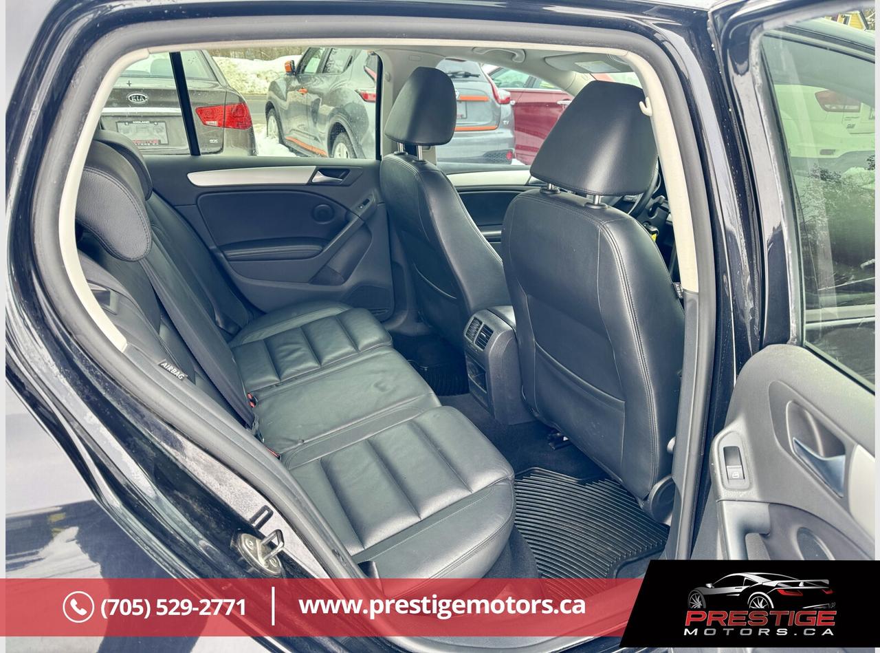 2010 Volkswagen Golf  Photo