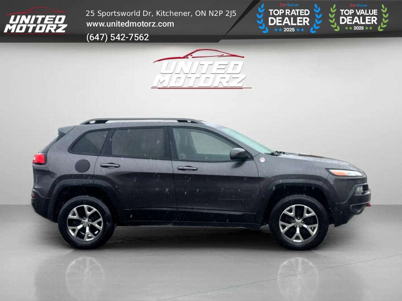 2015 Jeep Cherokee Trailhawk~SAFETY CERTIFIED~ONE OWNER~22 Service Re Photo3