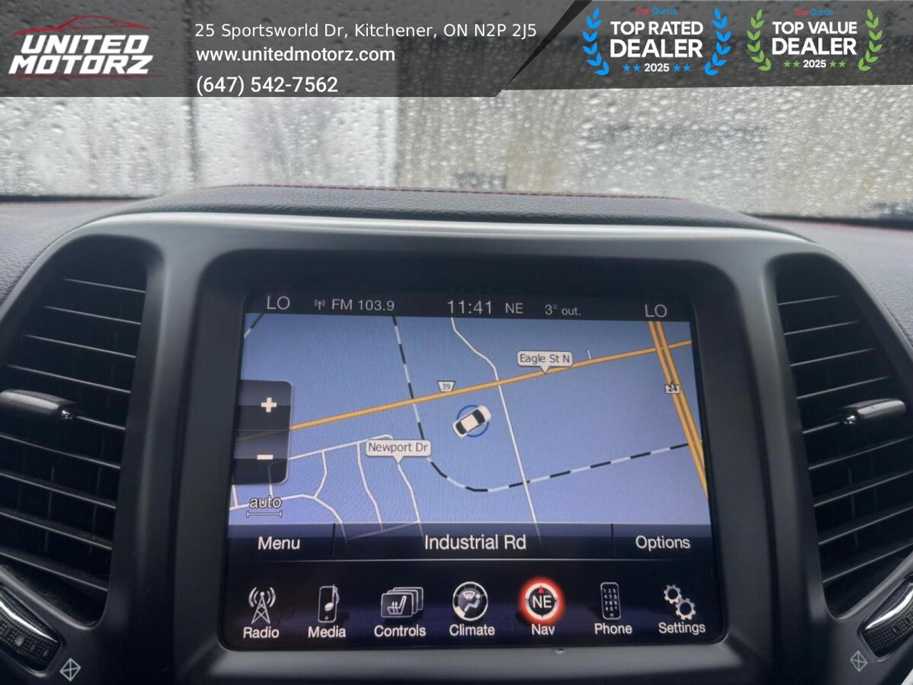 2015 Jeep Cherokee Trailhawk~SAFETY CERTIFIED~ONE OWNER~22 Service Re Photo