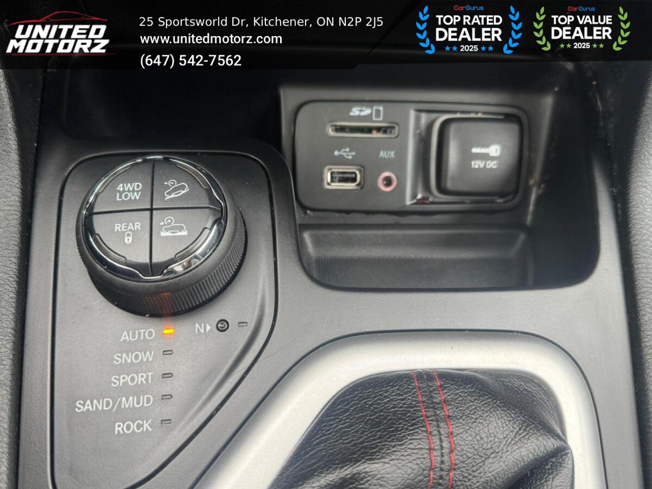 2015 Jeep Cherokee Trailhawk~SAFETY CERTIFIED~ONE OWNER~22 Service Re Photo