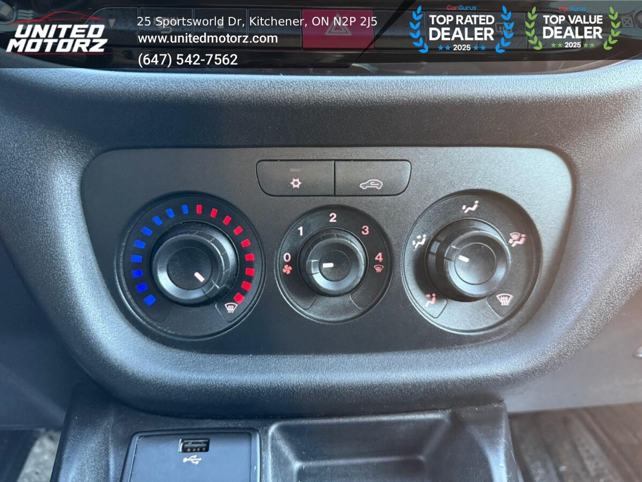 2015 RAM ProMaster City Tradesman SLT~SAFETY CERTIFIED~NO ACCIDENTS~ Photo