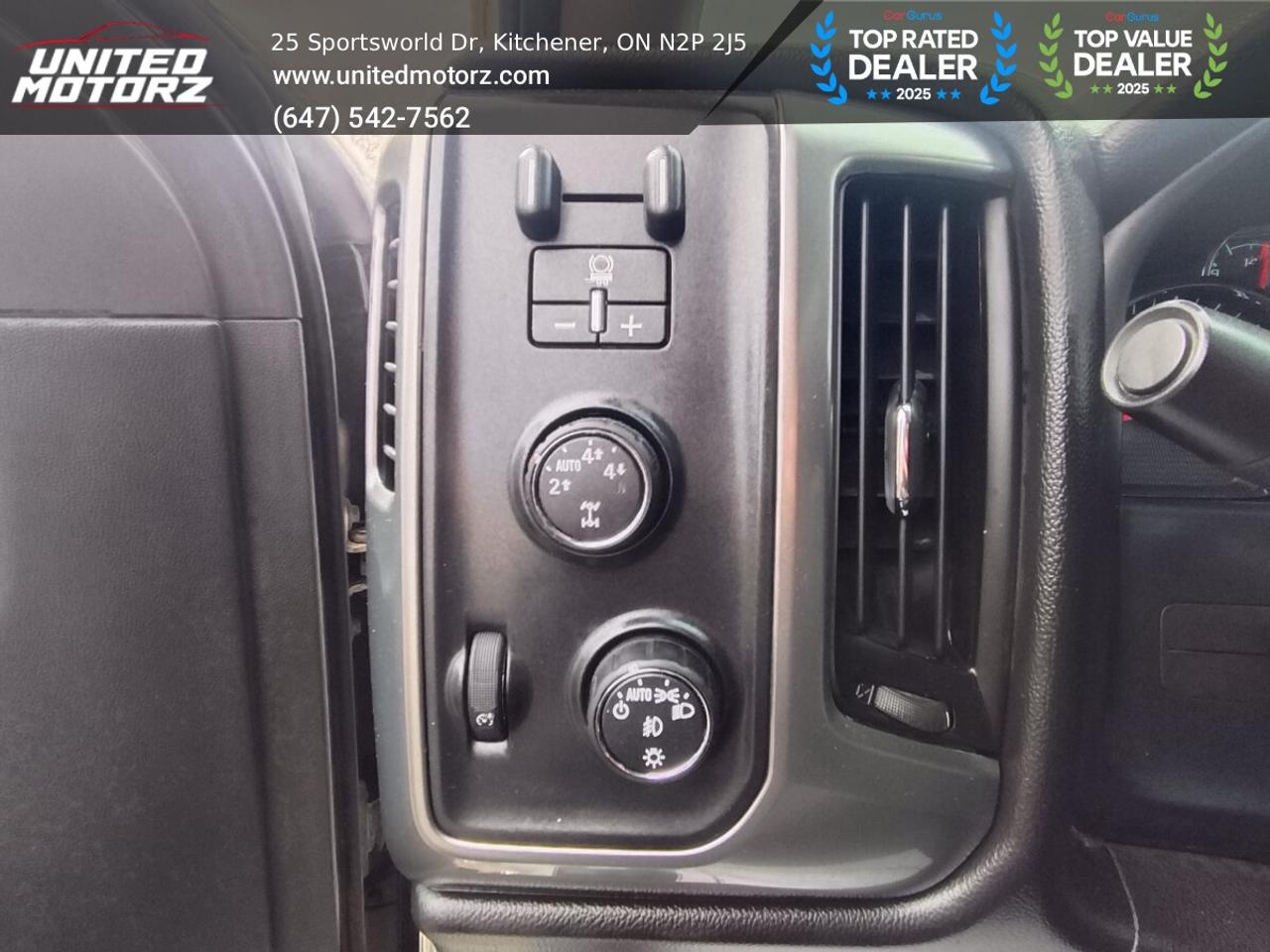 2015 Chevrolet Silverado 1500 Z71 LT w/2LT 153.00" Crew Cab 5.3L V8~SAFETY CERTI Photo