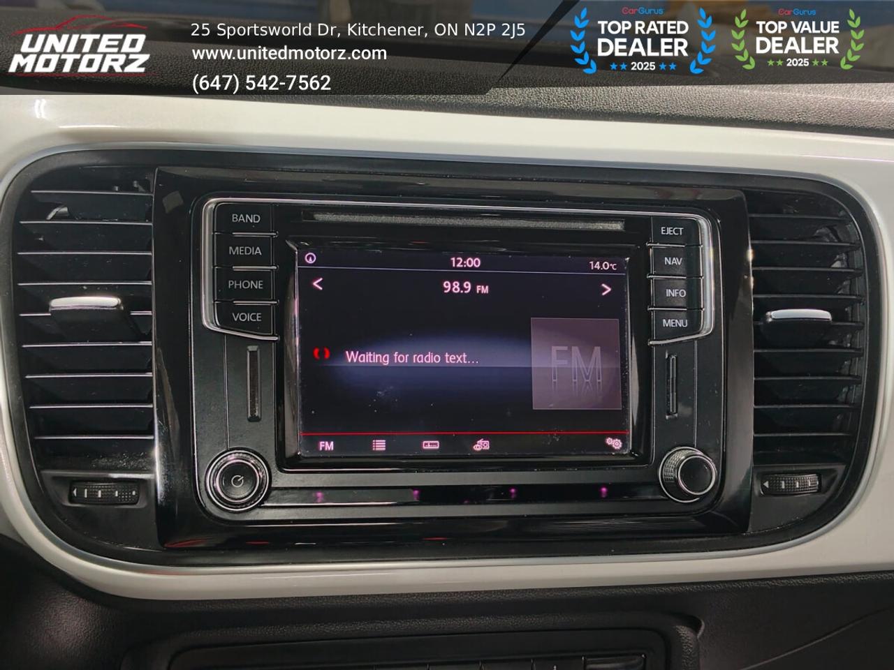 2016 Volkswagen Beetle SE 2dr Cpe~SAFETY CERTIFIED~NO ACCIDENTS~ Photo