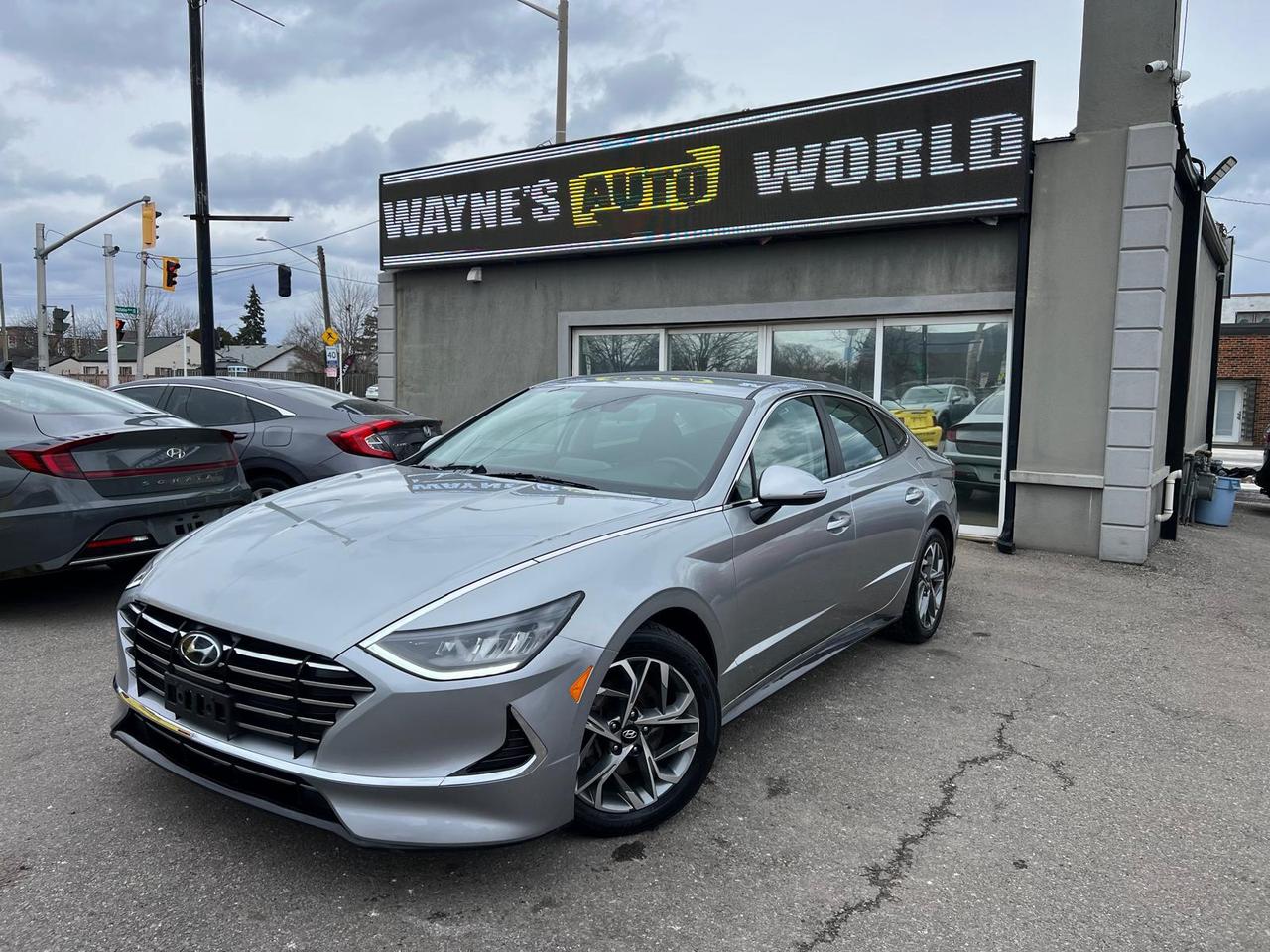 2022 Hyundai Sonata PREFERRED Photo