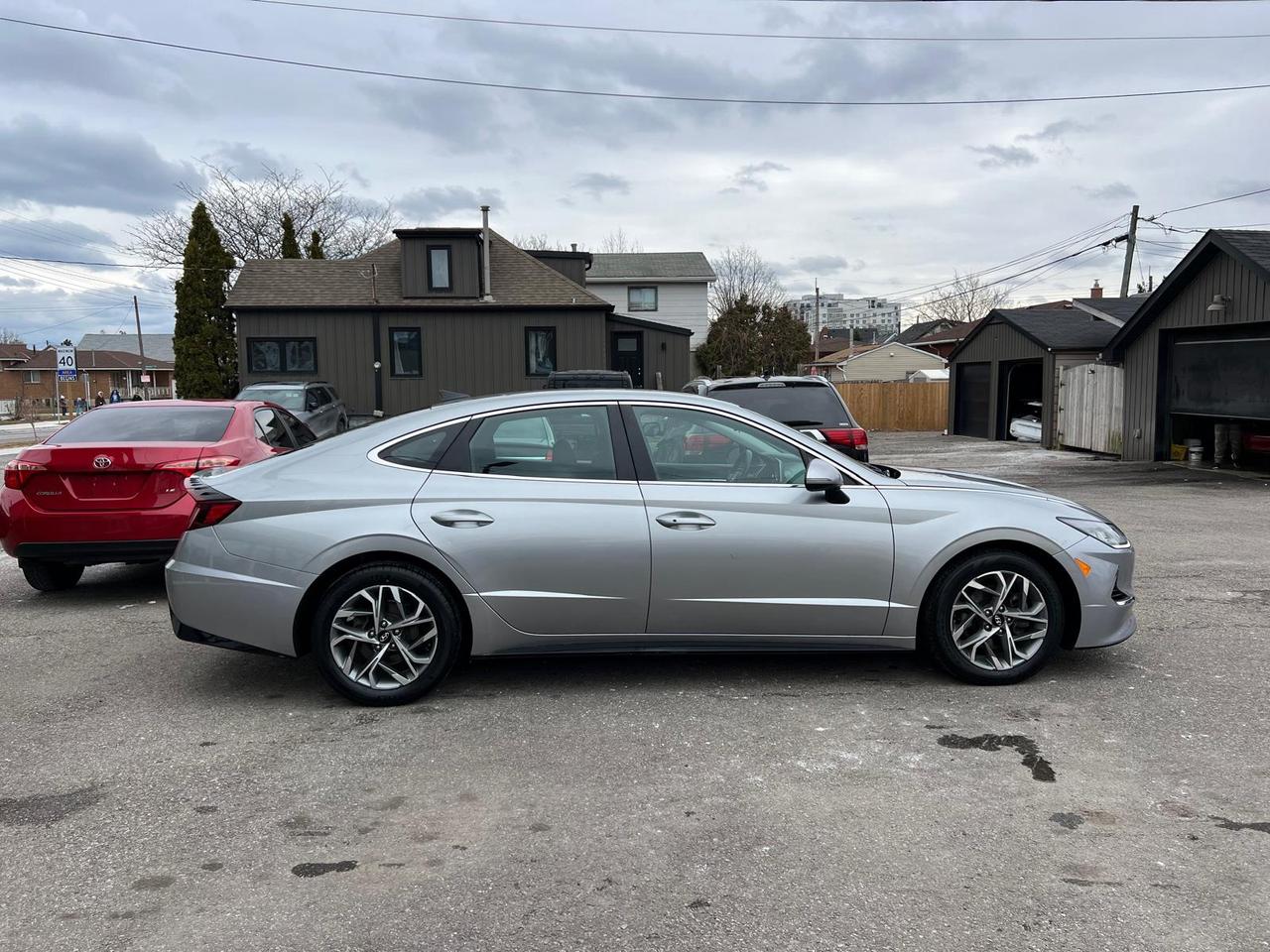 2022 Hyundai Sonata PREFERRED Photo