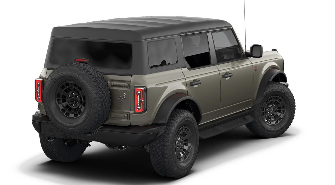 2026 Ford Bronco  Photo2