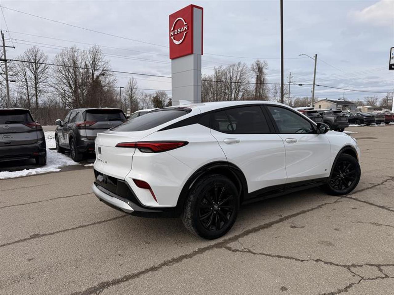 2025 Buick Envista FWD 4dr Avenir Photo