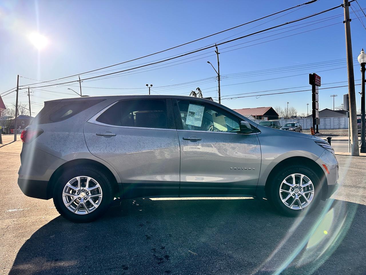 2023 Chevrolet Equinox LT, NO ACCIDENTS, POWER & HEATED SEATS!, CARPLAY! Photo3