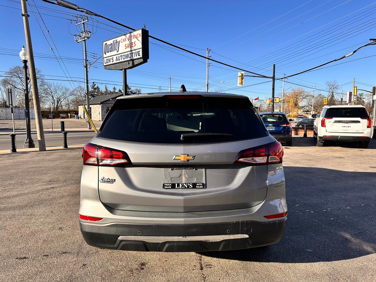 2023 Chevrolet Equinox LT, NO ACCIDENTS, POWER & HEATED SEATS!, CARPLAY! Photo