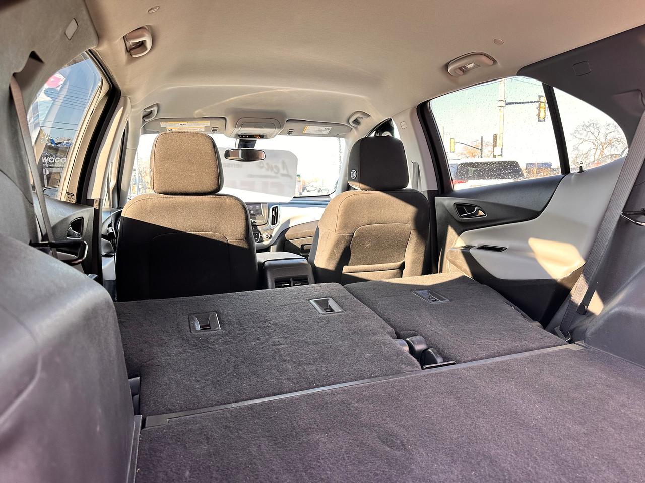 2023 Chevrolet Equinox LT, NO ACCIDENTS, POWER & HEATED SEATS!, CARPLAY! Photo