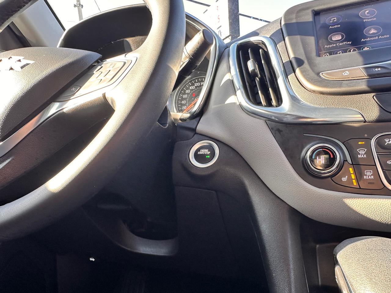 2023 Chevrolet Equinox LT, NO ACCIDENTS, POWER & HEATED SEATS!, CARPLAY! Photo