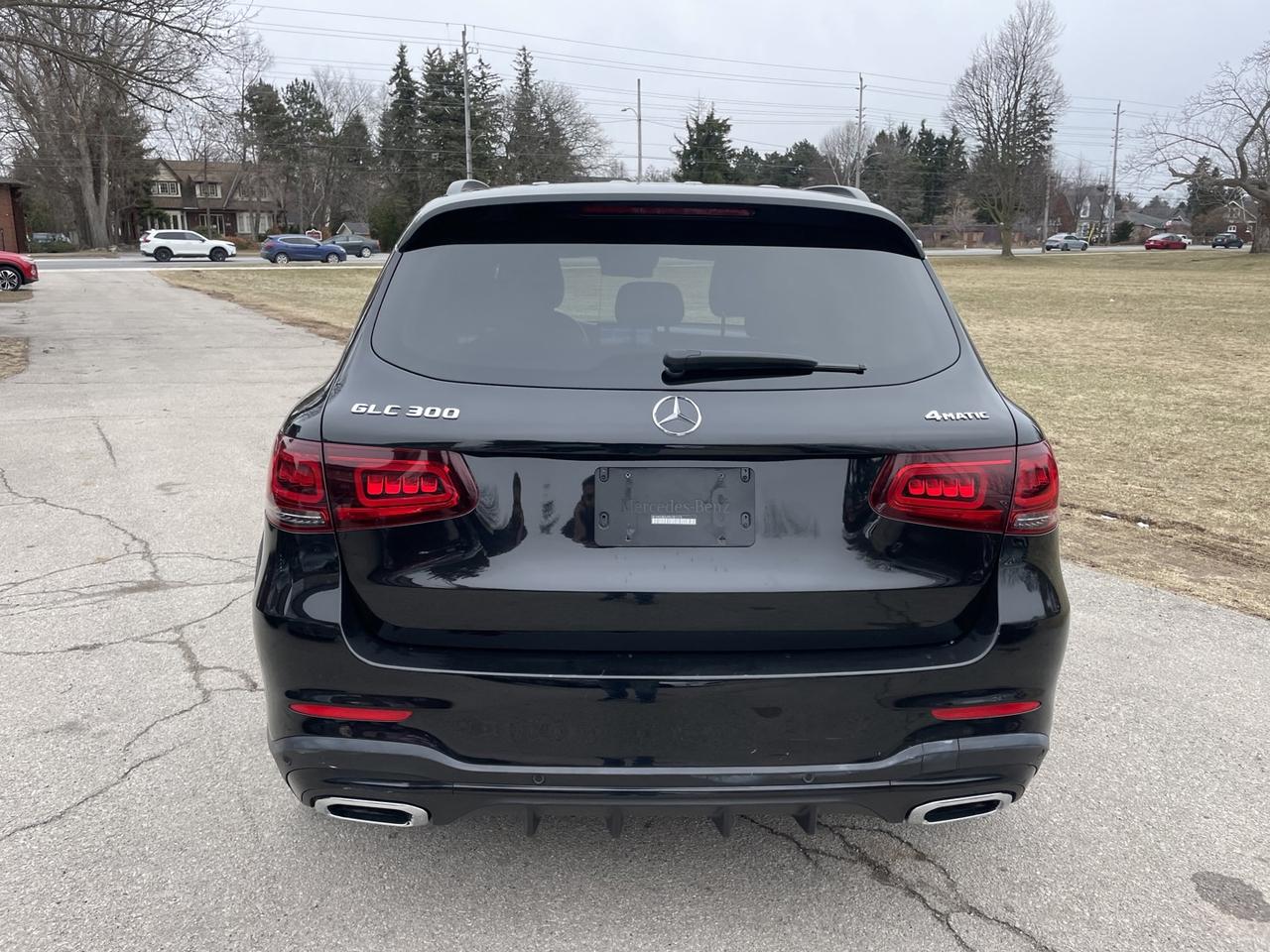 2022 Mercedes-Benz GLC-Class GLC300 4MATIC *LOADED Photo4