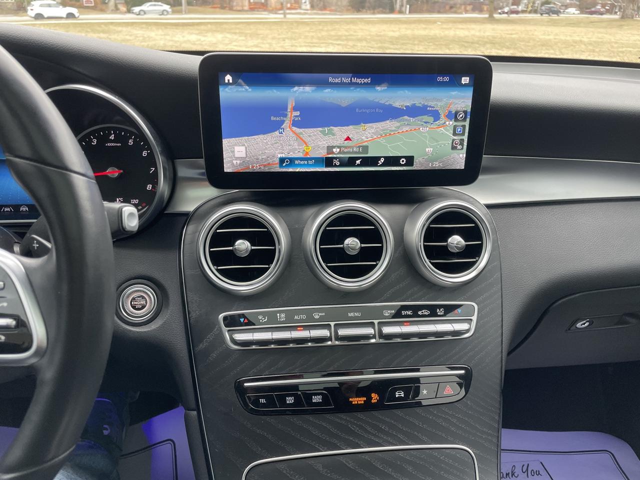 2022 Mercedes-Benz GLC-Class GLC300 4MATIC *LOADED Photo