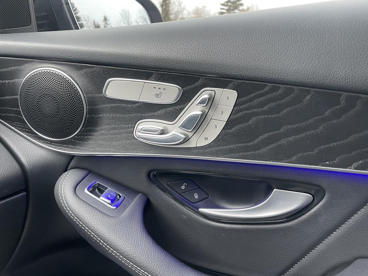 2022 Mercedes-Benz GLC-Class GLC300 4MATIC *LOADED Photo