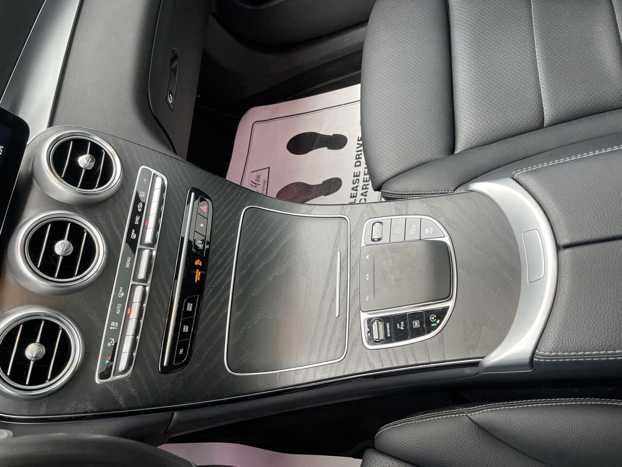 2022 Mercedes-Benz GLC-Class GLC300 4MATIC *LOADED Photo