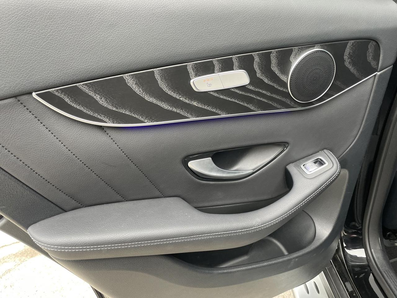 2022 Mercedes-Benz GLC-Class GLC300 4MATIC *LOADED Photo