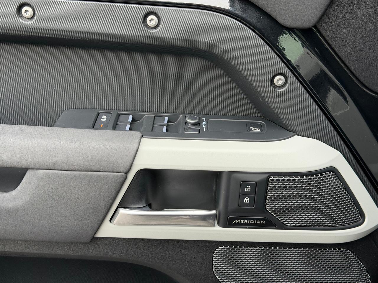 2023 Land Rover Defender 110 S AWD **BLACK ON BLACK** Photo