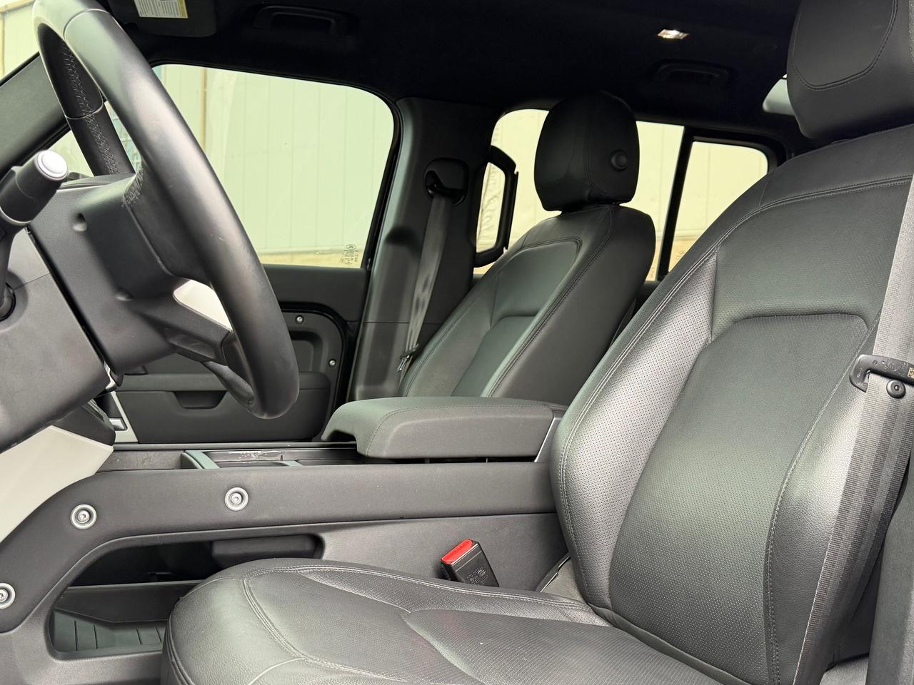 2023 Land Rover Defender 110 S AWD **BLACK ON BLACK** Photo
