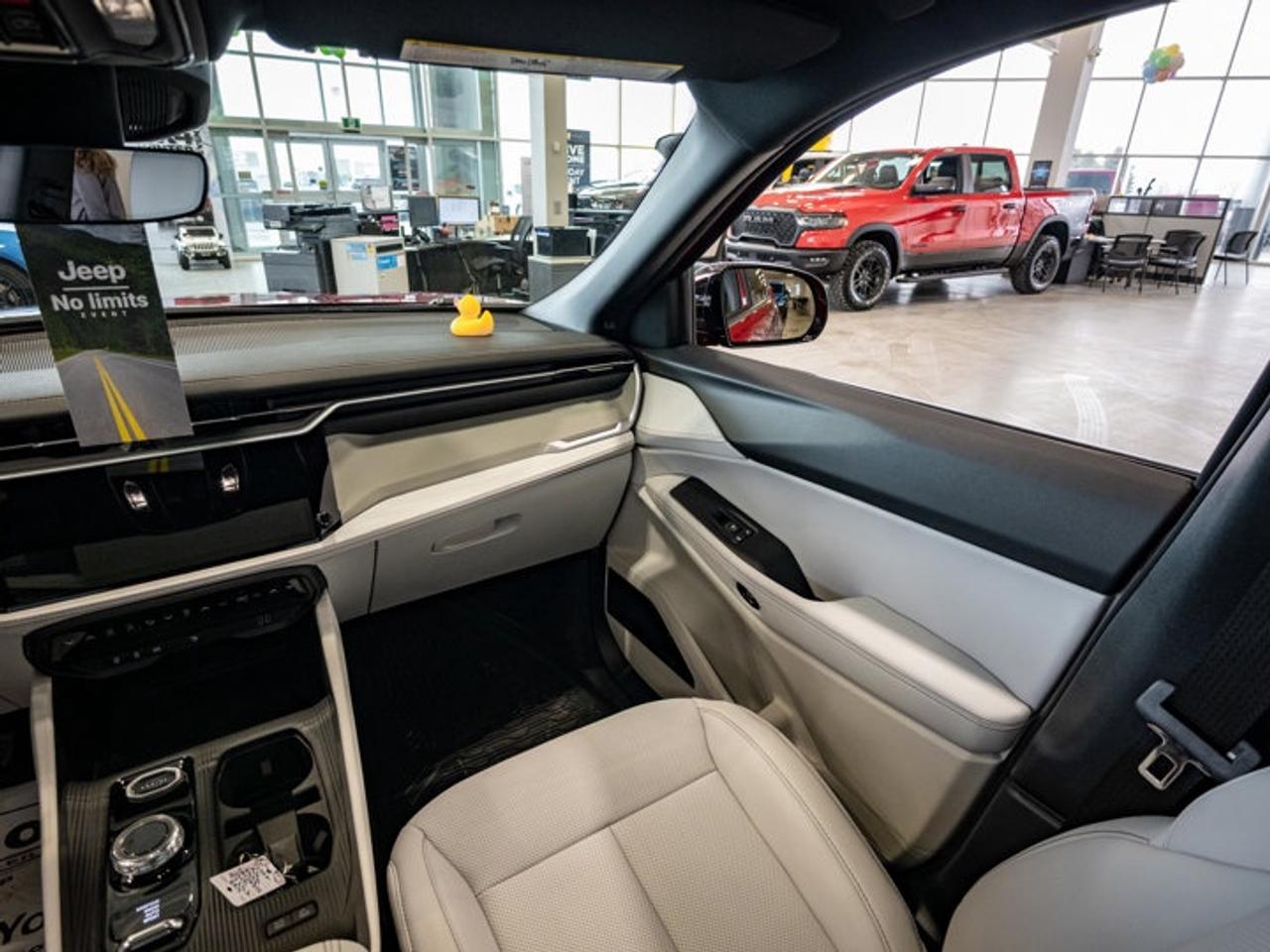 2026 Jeep Cherokee Limited Photo