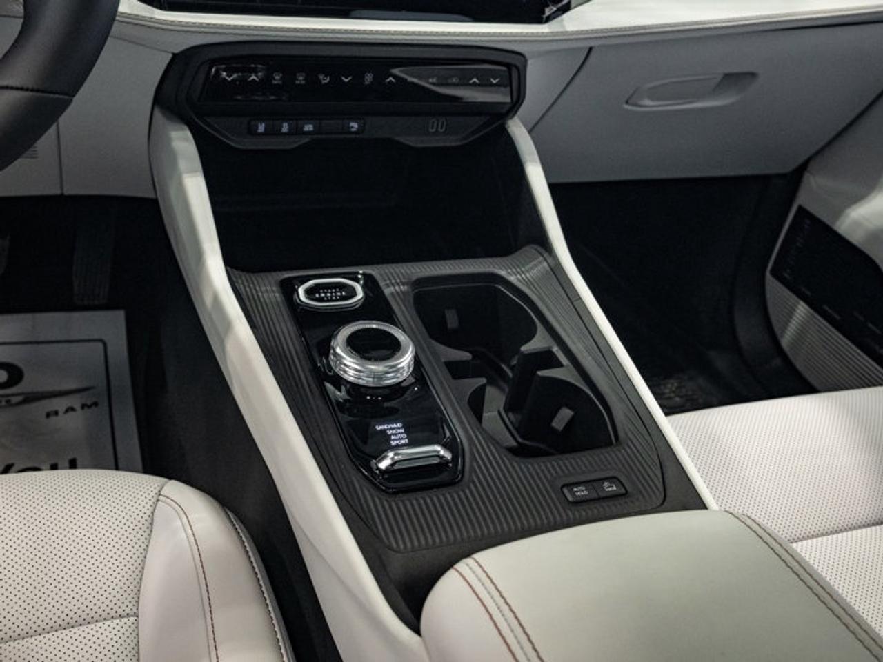 2026 Jeep Cherokee Limited Photo