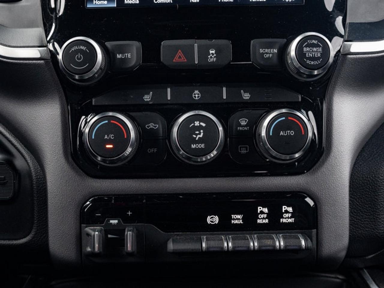 2022 RAM 2500 Big Horn Photo