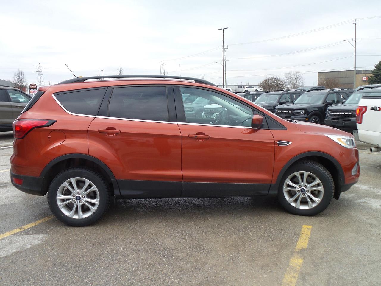 2019 Ford Escape SEL - 4WD Photo3