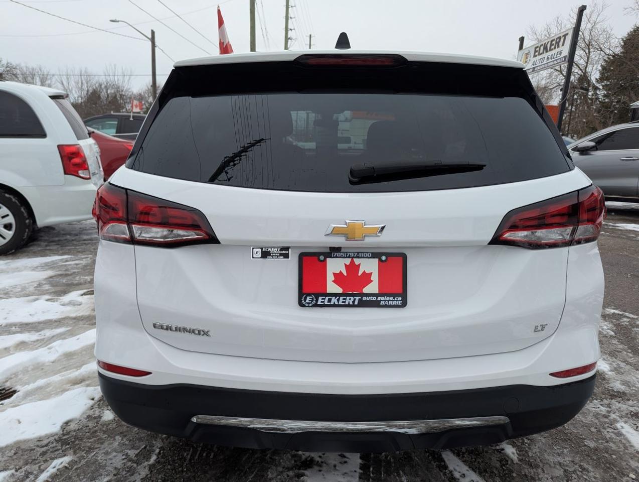 2023 Chevrolet Equinox LT WITH APPLE CARPLAY/GREAT GAS MILEAGE!! Photo